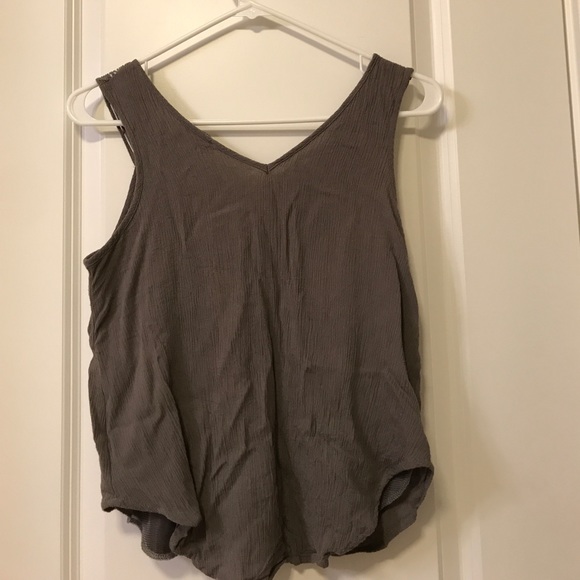 Gray tank top - Picture 2 of 2