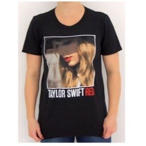 ❗️Final Price❗️Taylor Swift RED Tee in Black