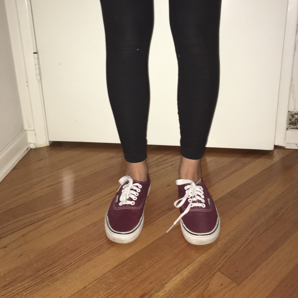 Women's size 8 maroon vans