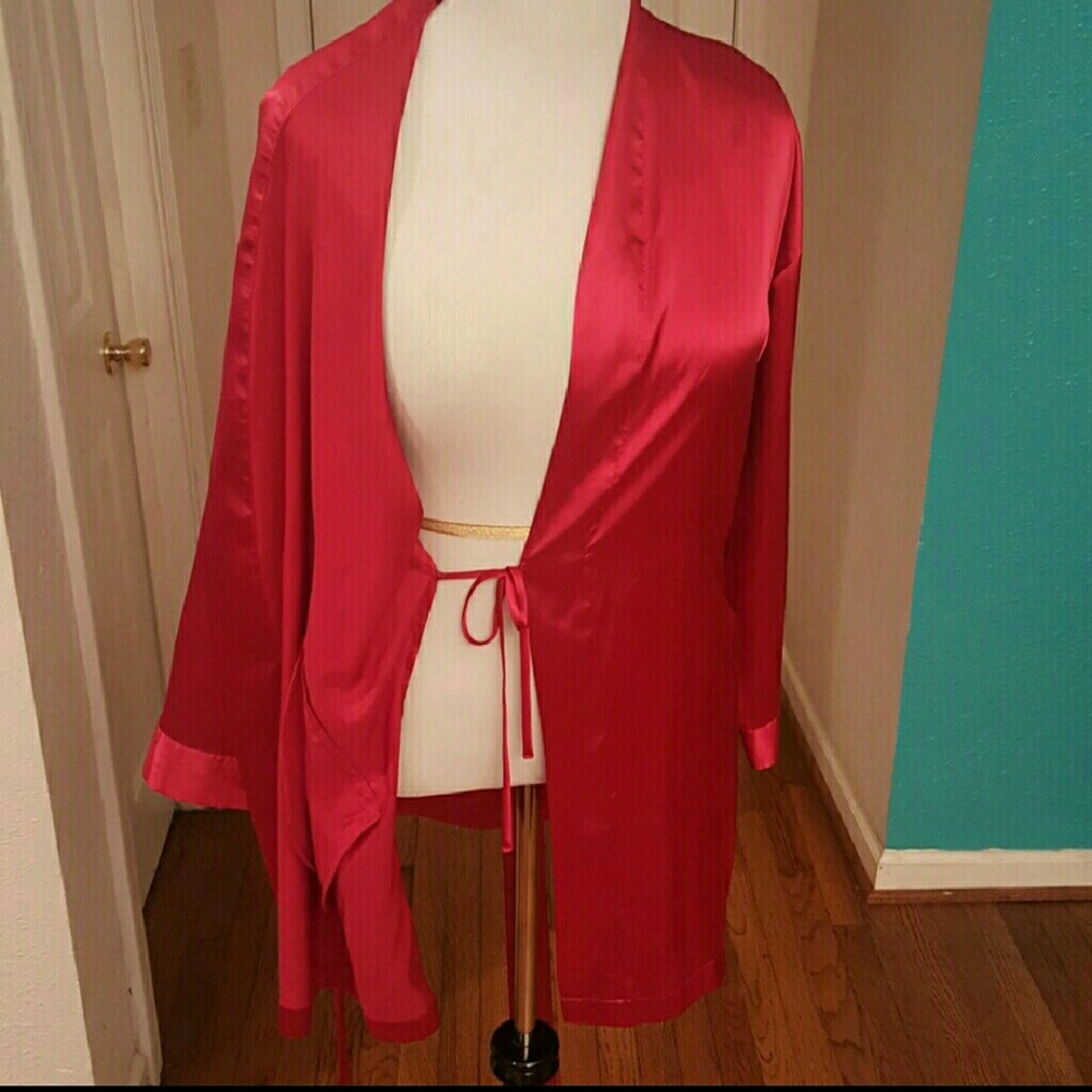 Obo. Victoria secret robe