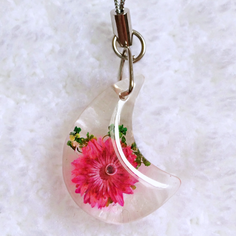 ✨NEW✨Bohemian Amber Moon Preserved Flower Pink/Grn