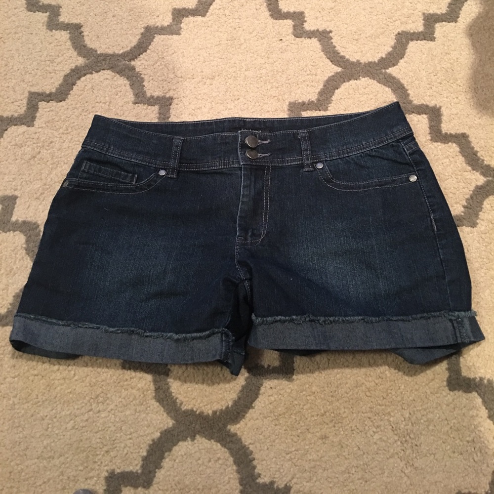 Daisy Fuentes Shorts