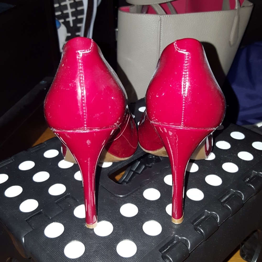 red heels - Picture 4 of 4