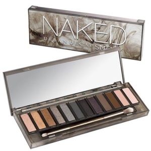 NEVER UESED Naked urban decay smoky pallet