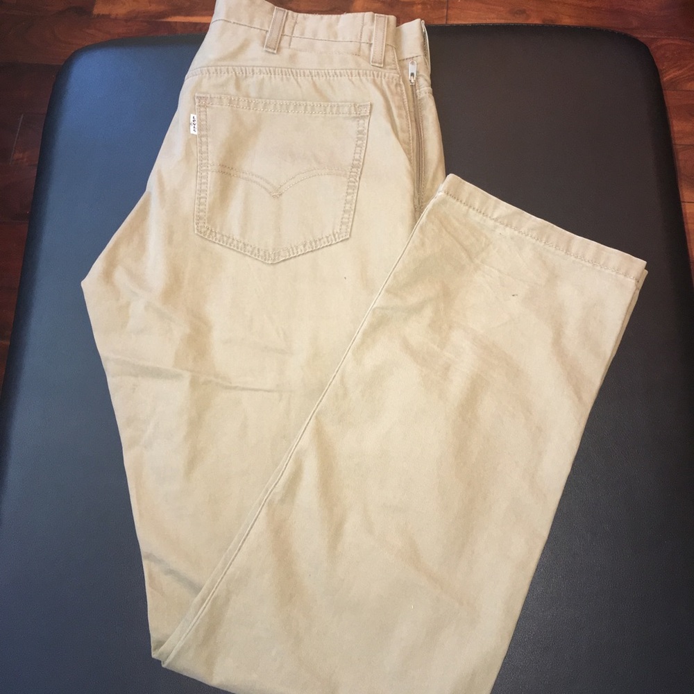 Levi khakis