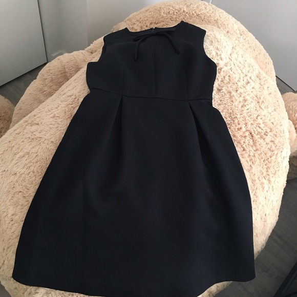 Dress - Picture 3 of 4