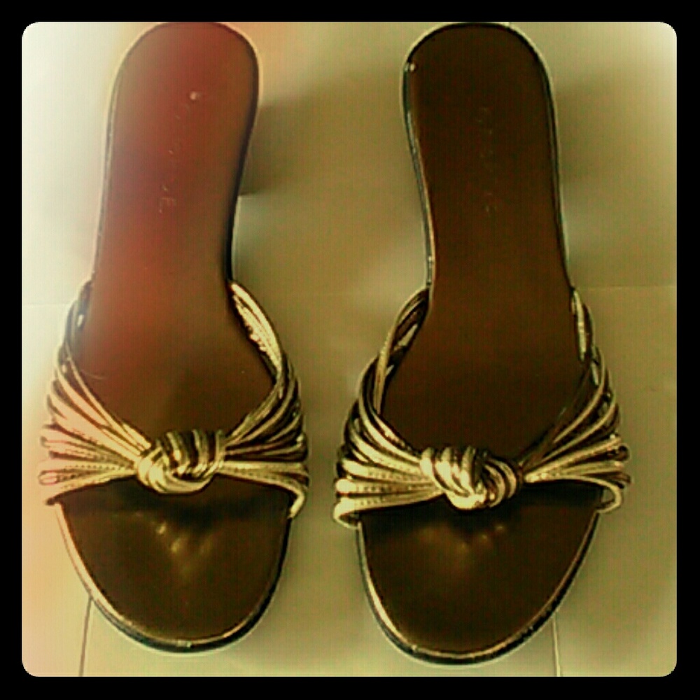 CUTE George Flip Flops cheap!!