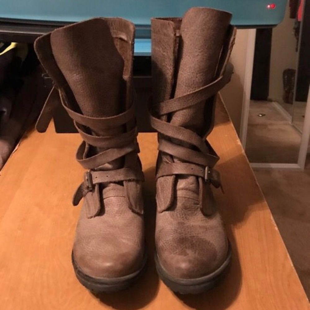 Steve Madden combat boots