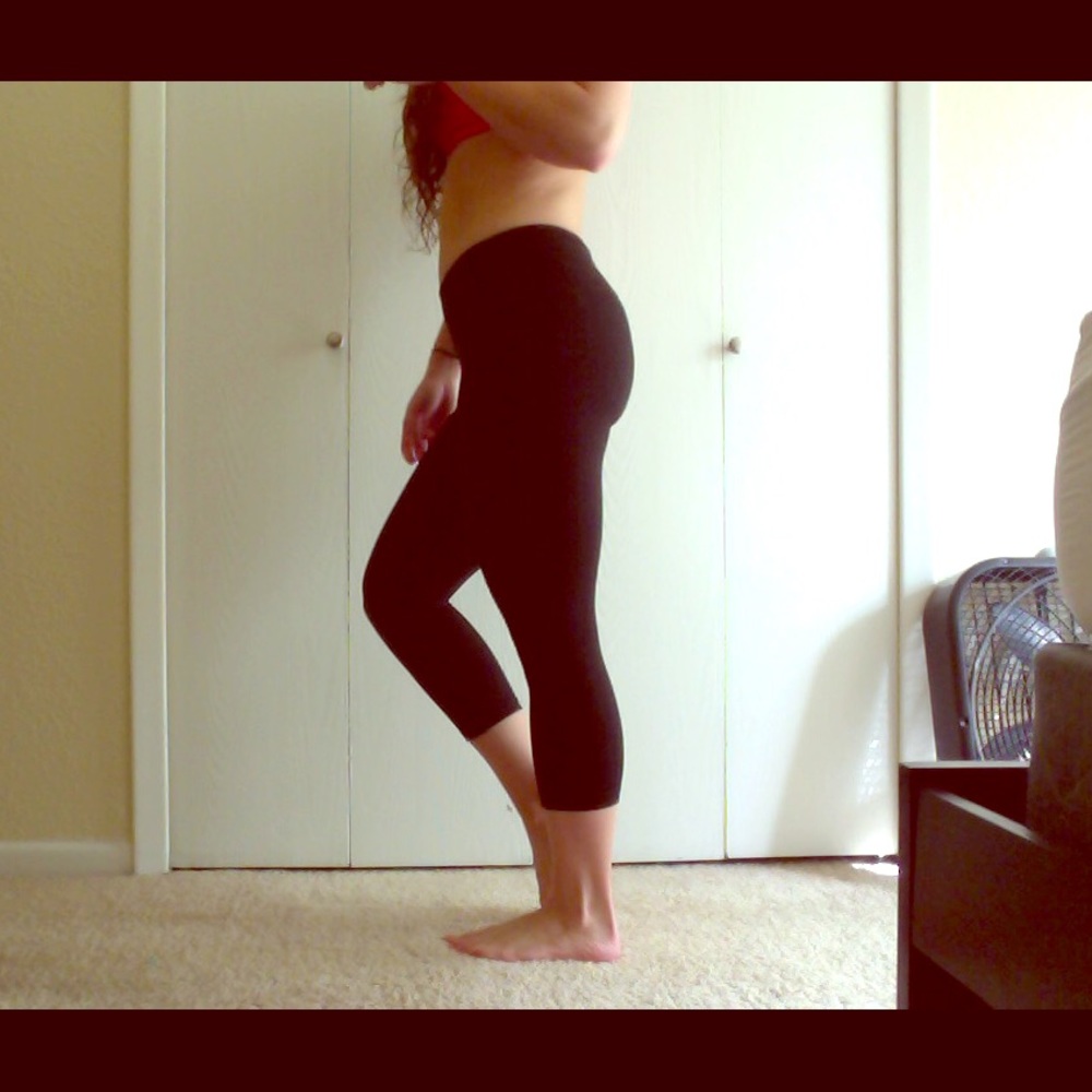 Old Navy compression crops ✨