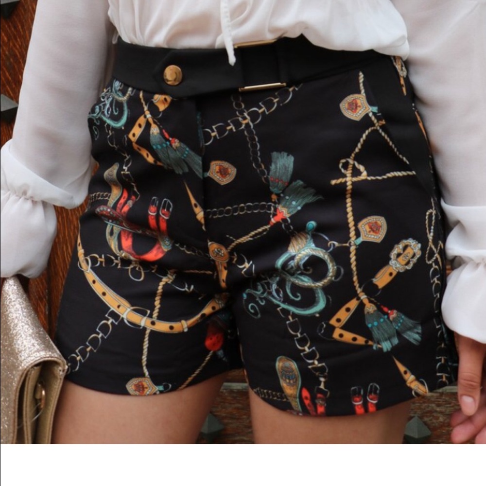 Vantage French black and gold Shorts