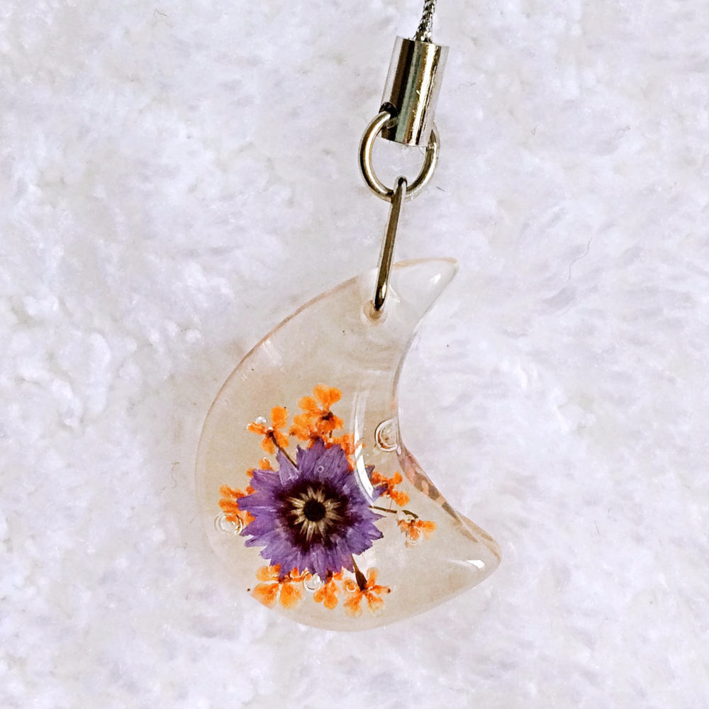 ✨NEW✨Bohemian Amber Moon Preserved Flower Lvnd/Org