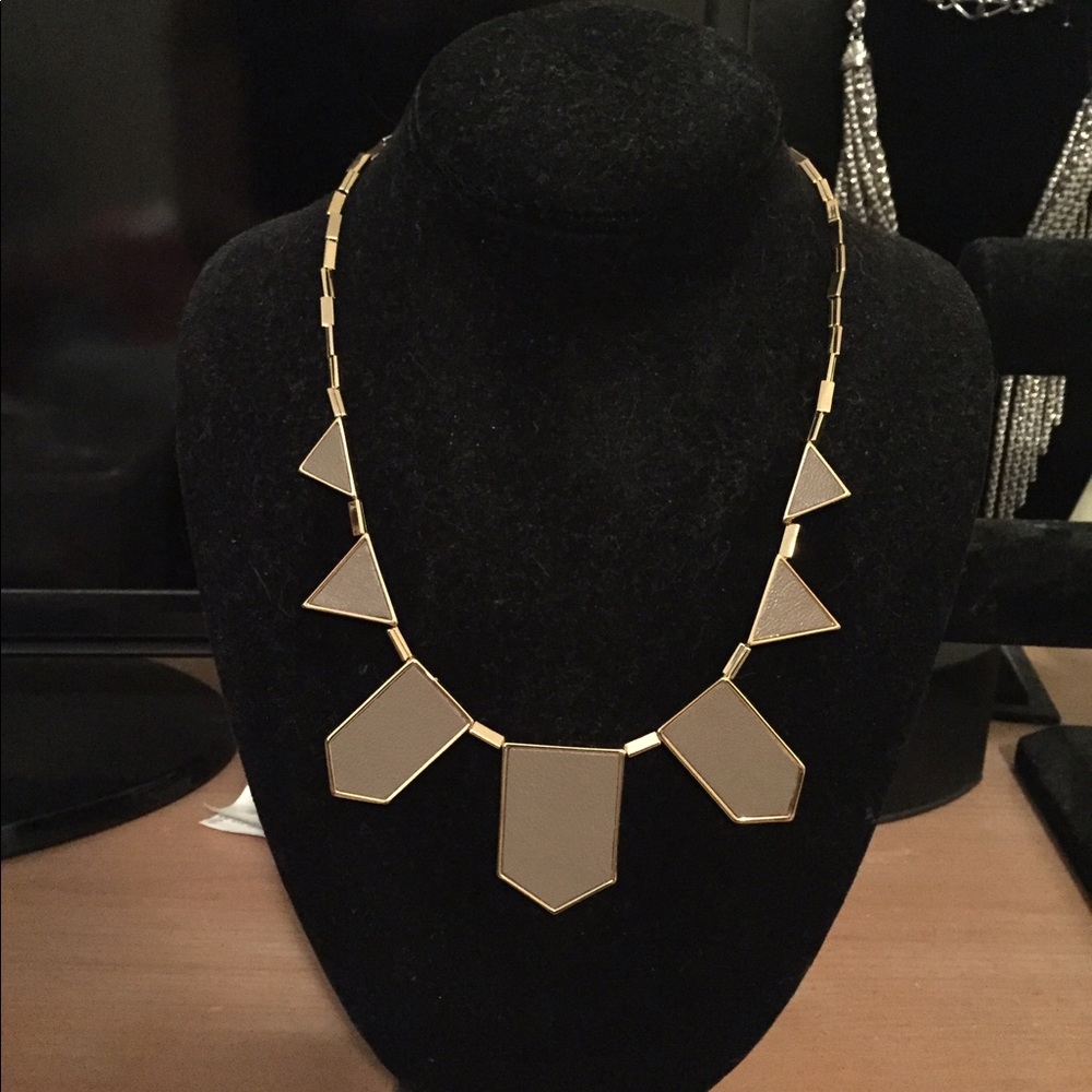 House of Harlow 1960 Station Necklace