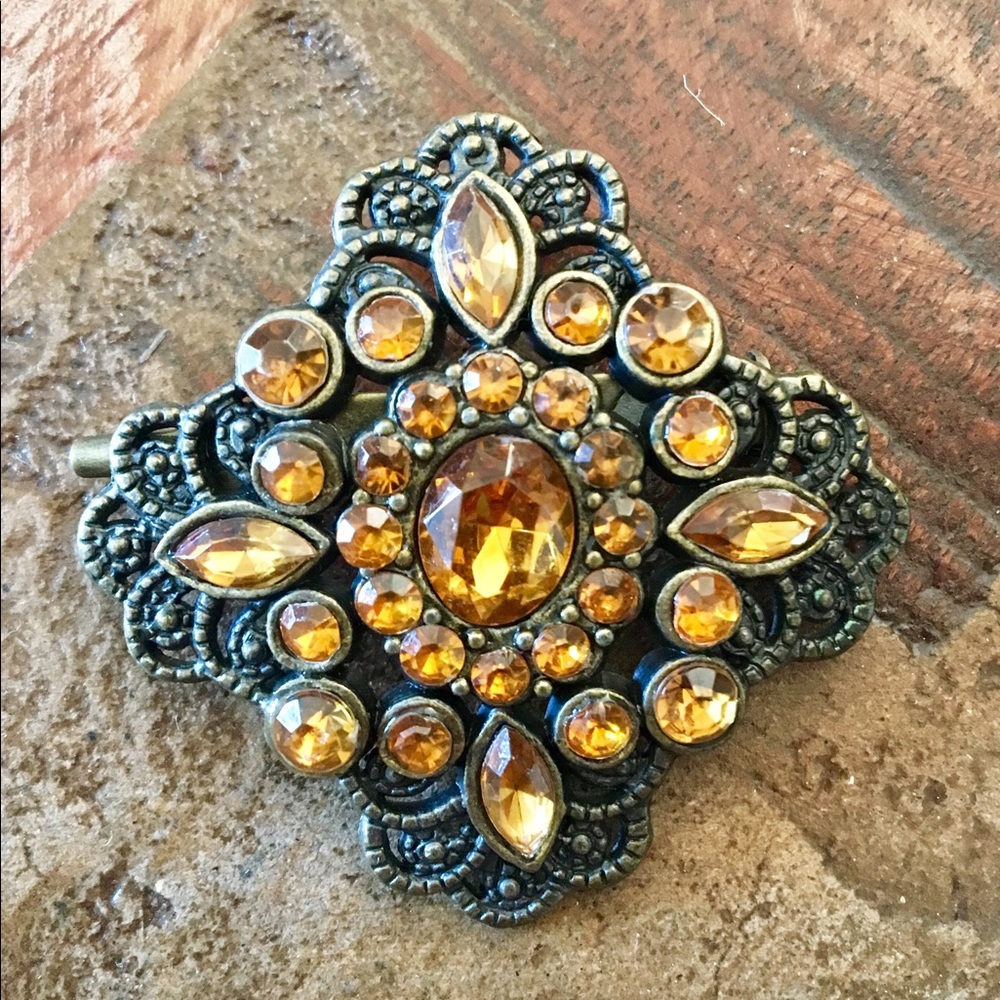 Vintage Woman's Brooche