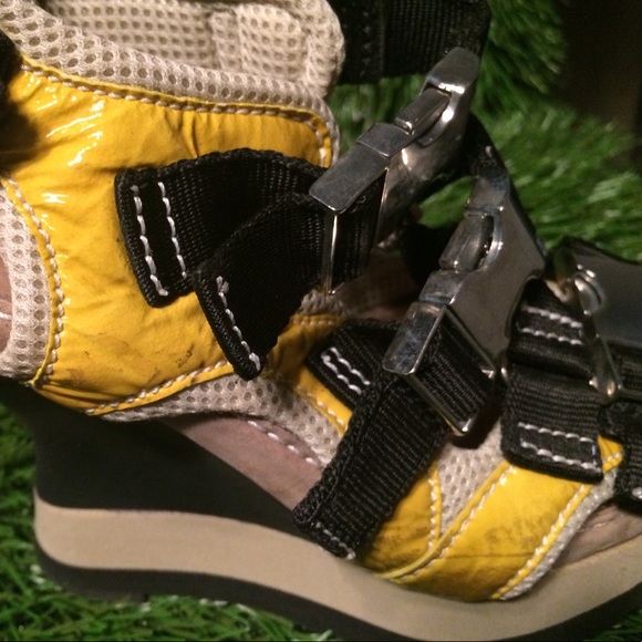 Made in Italy vintage DKNY wedges price drop today only - Picture 5 of 8