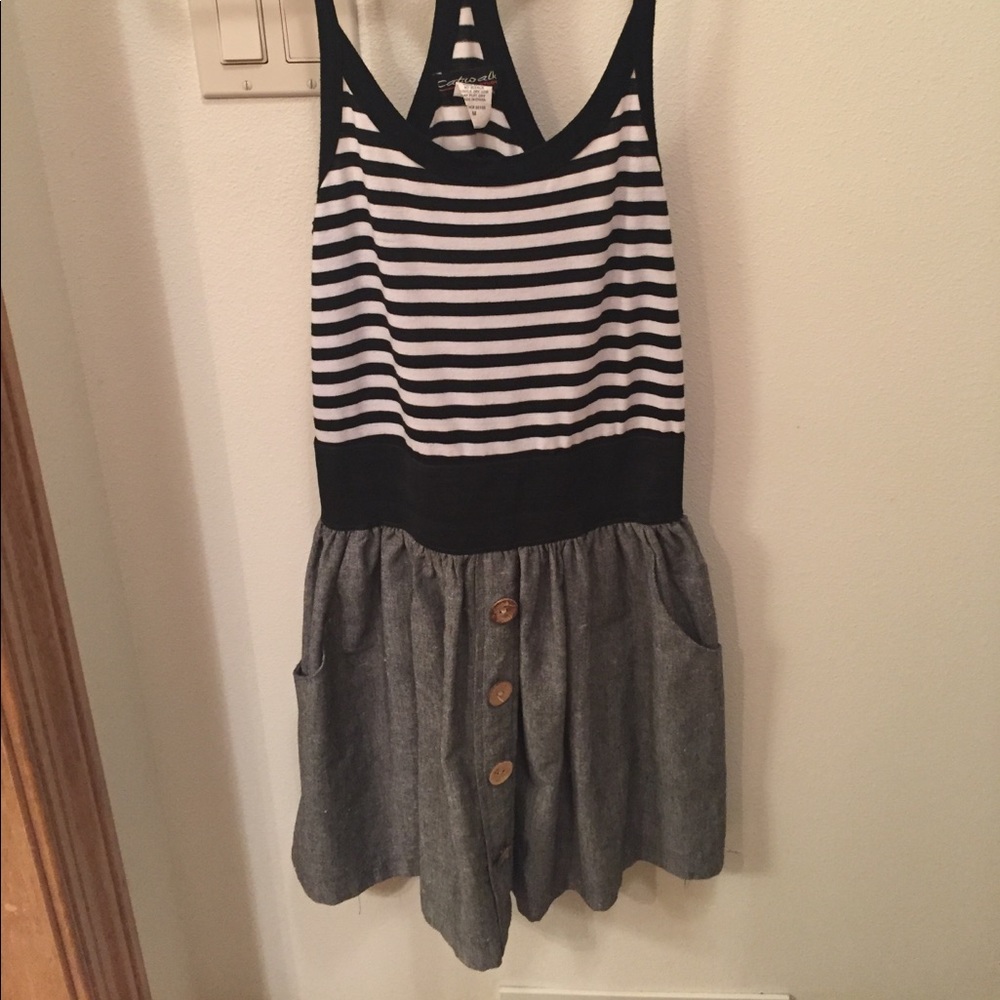 Cute sailor dress with pockets