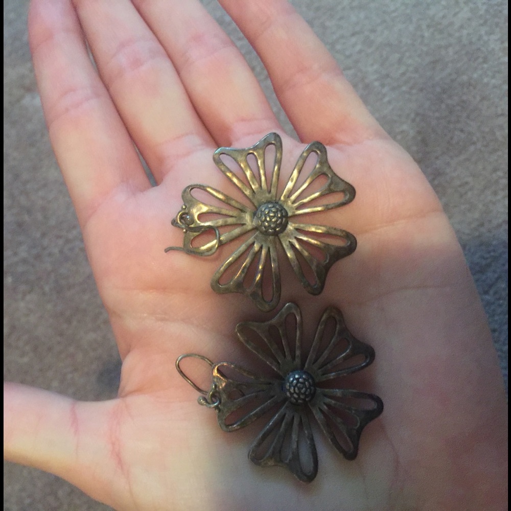 Lucky brand earrings