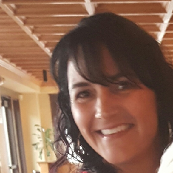 Meet your Posher, Angela - Picture 4 of 4