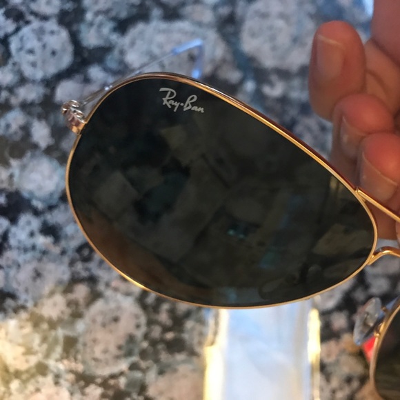 Ray-Ban Aviators - Picture 2 of 3
