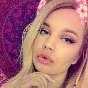 Meet your Posher, Beth