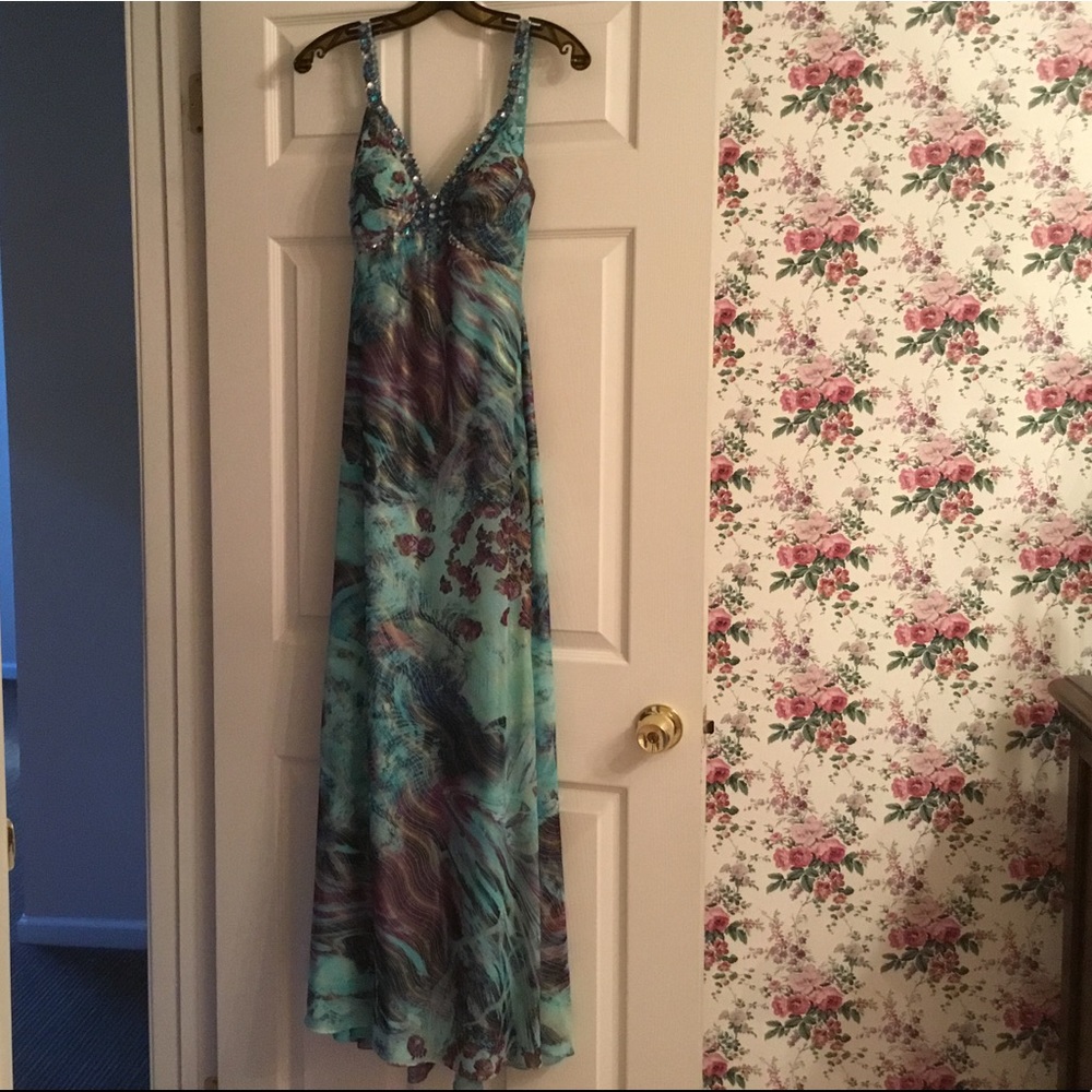 Prom Dress - Picture 2 of 3