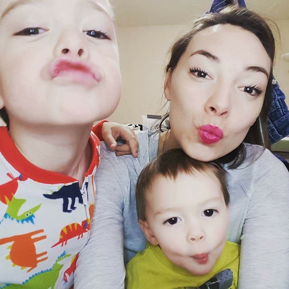 Meet your Posher, Kelsi - Picture 2 of 2