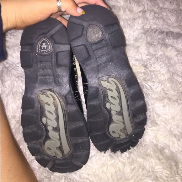 boots - Picture 3 of 4