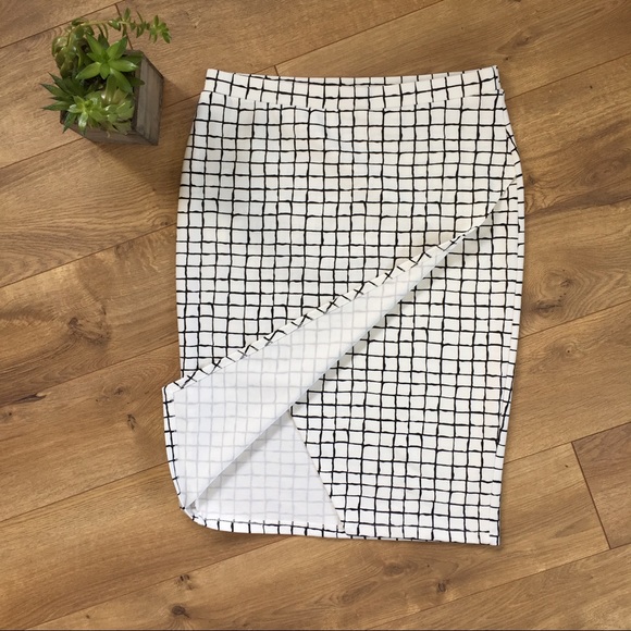 Jules & Leopold Dresses & Skirts - JULES & LEOPOLD Black & White Pencil Skirt - M