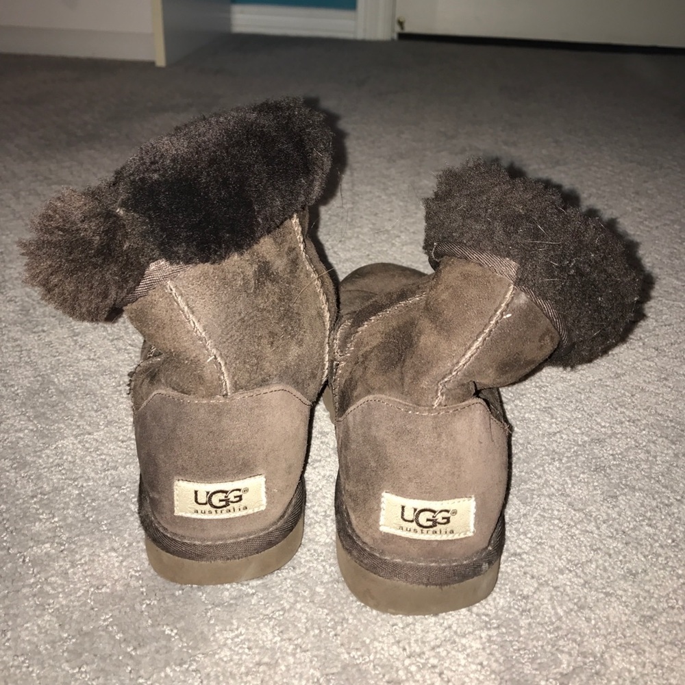 Brown ugg boots size 7