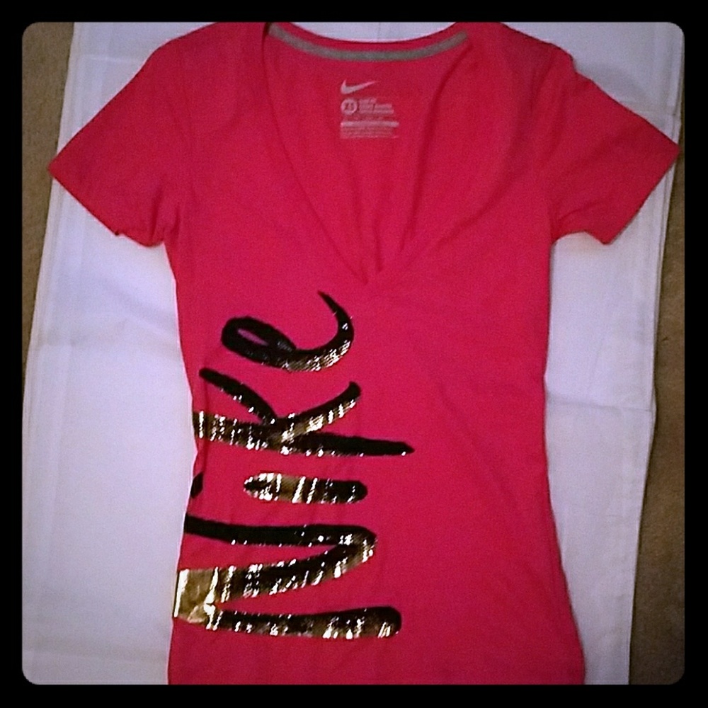 NIKE SLIM FIT TOP