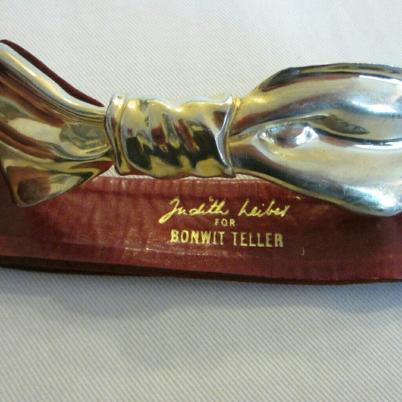 Judith Leiber Bonwit Teller Red Leather Gold Bow Signature Belt main image 14