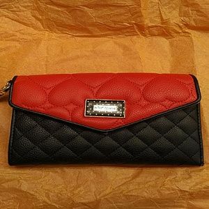 Betsey wallet