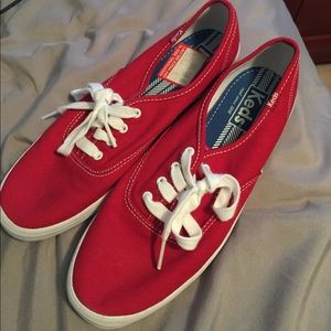 Red keds
