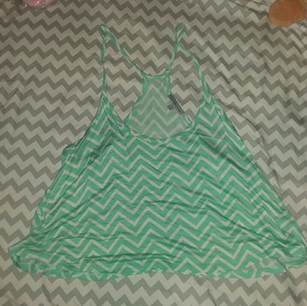 Cheveron Crop Top