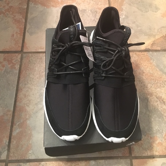 Adidas Tubular Radial - Picture 3 of 4