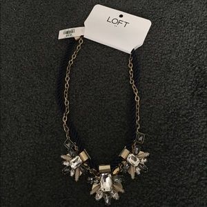 Beautiful statement necklace! NWT