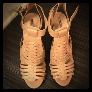 Merona strappy sandals never worn size 7.5
