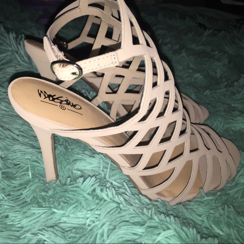 Nude heels
