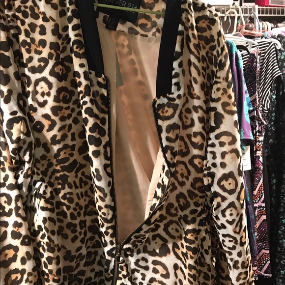 Leopard jacket - Picture 2 of 2