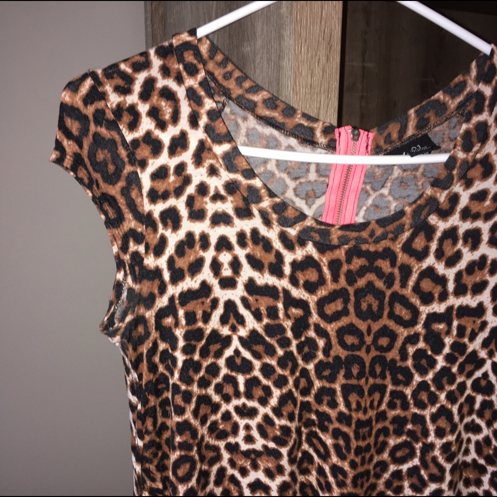 Leopard Print Hi-Low Shirt