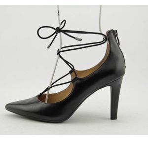 NWB Strappie Black Heels