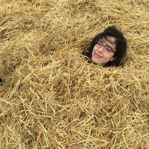 Meet your Posher, Claire