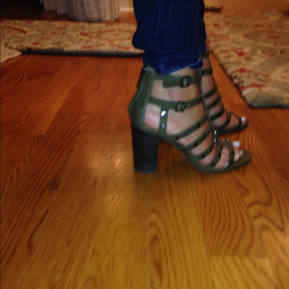 Olive Green Shoes NEVER WORN - Picture 3 of 4