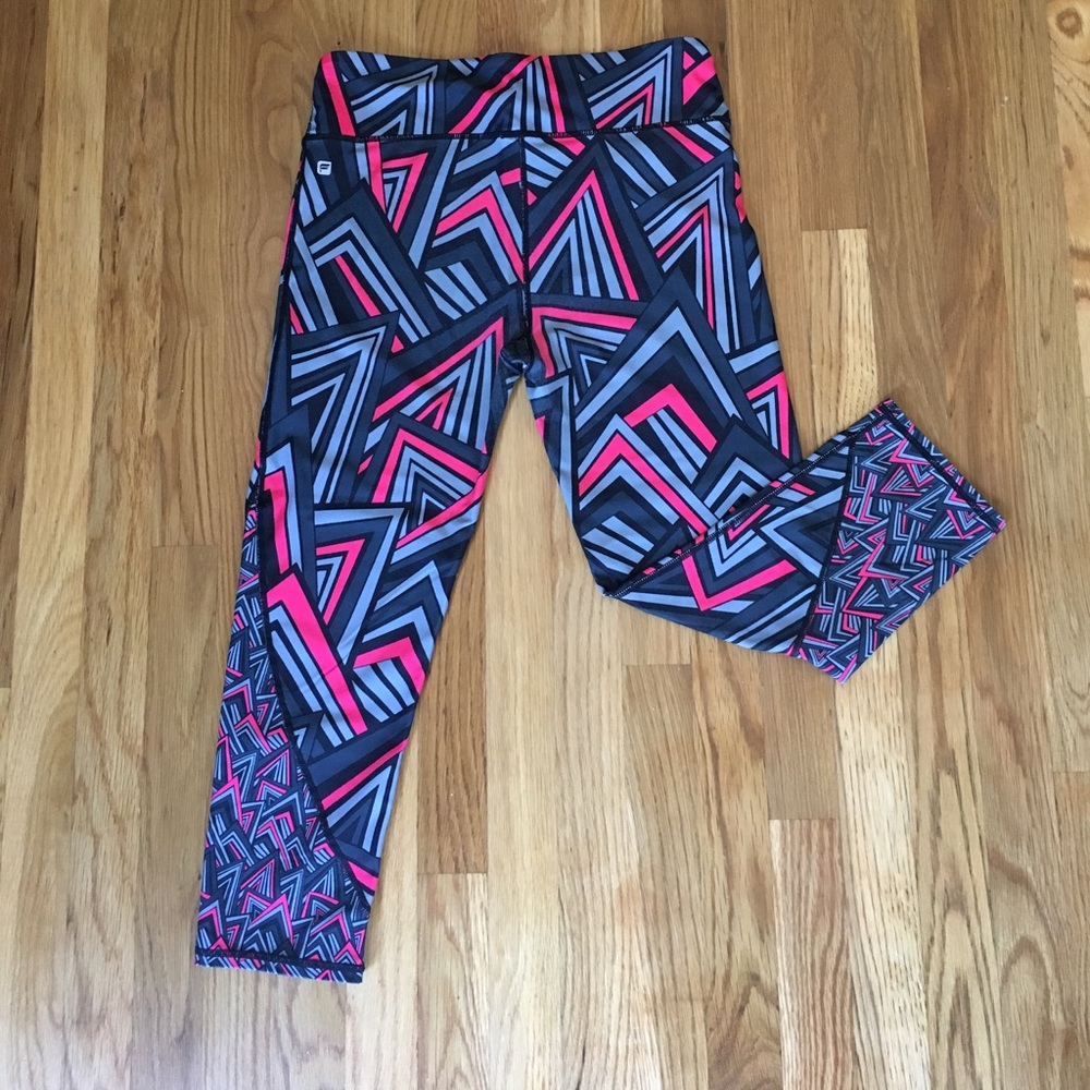 🌻Fabletics Best Selling Salar Capri🌻