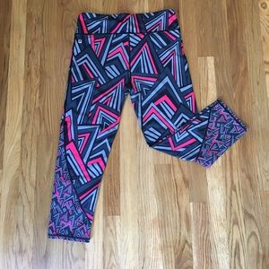 🌻Fabletics Best Selling Salar Capri🌻