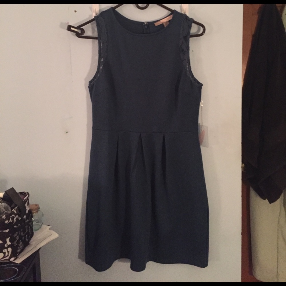 teal sleeveless dress with TAGS ON