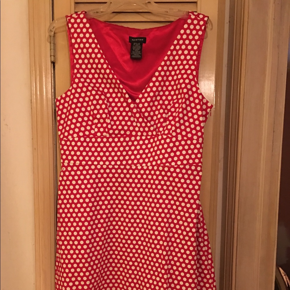 Sleeveless dress