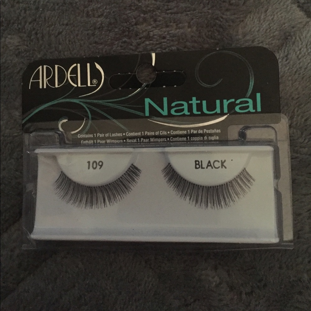 ✨Ardell Lashes (Natural-109)✨