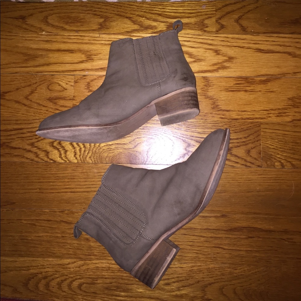 Steve Madden Booties