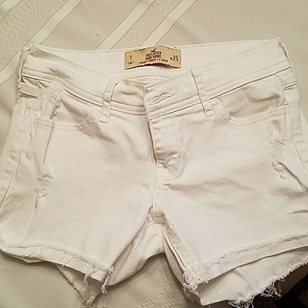 Hollister cut off shorts
