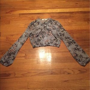 Cute floral crop top.